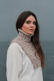 NACRENECKWARMER - Íslenska