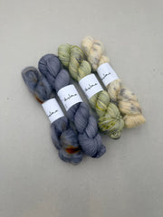 THELMAHOODIE GROOVIE PRINT BLACK